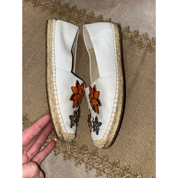 Michael Kors White Floral Flower Embellished Slide On Espadrilles Flats GUC 6.5M - Picture 11 of 13